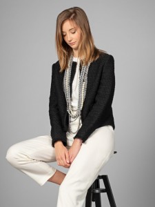 Żakiet czarny w stylu chanel